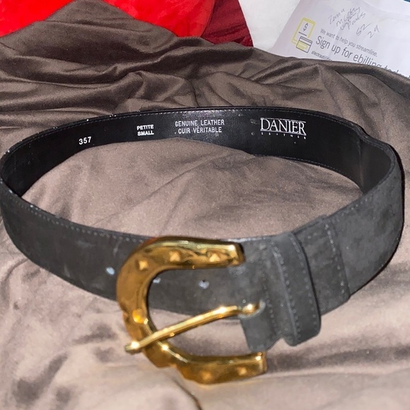 Danier Leather black suede leather gold buckle belt  Sz Petite Small - Picture 3 of 11